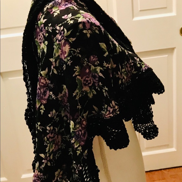 Handmade Shawl wrap scarf cover up - Picture 4 of 8